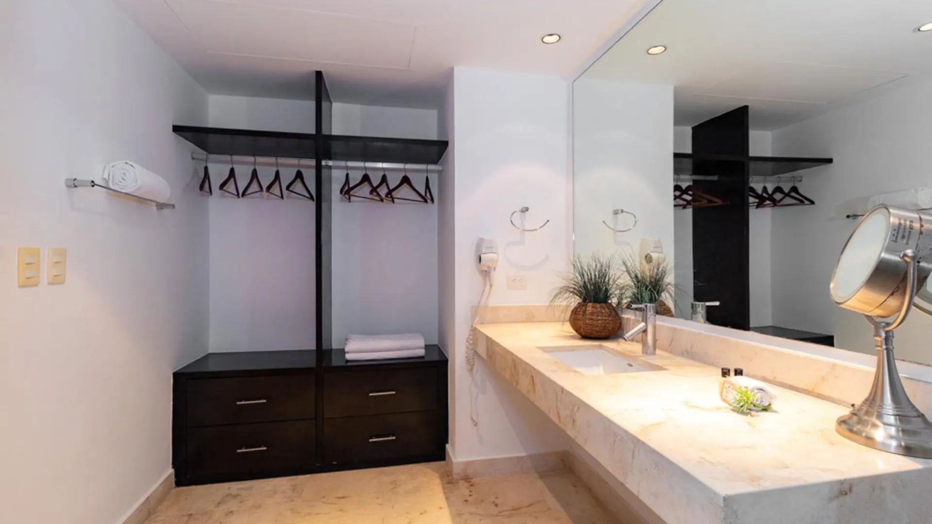Elements Garden House 21 condo Playa del Carmen Mexiko